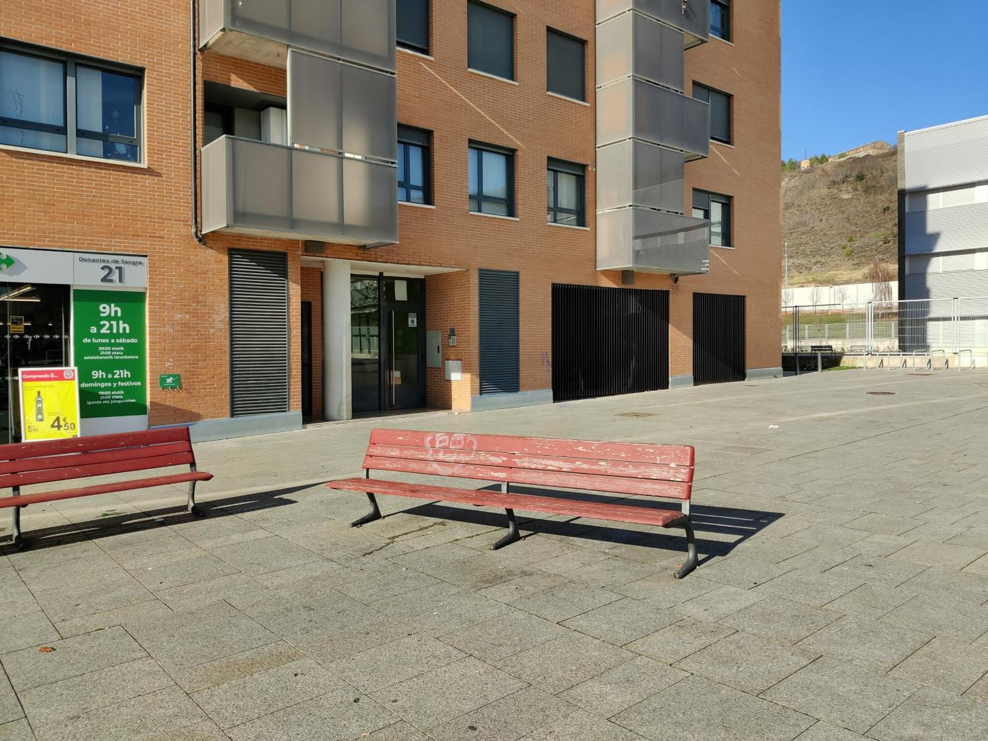 Apartamentos Ezkaba By Clabao Pamplona Luaran gambar
