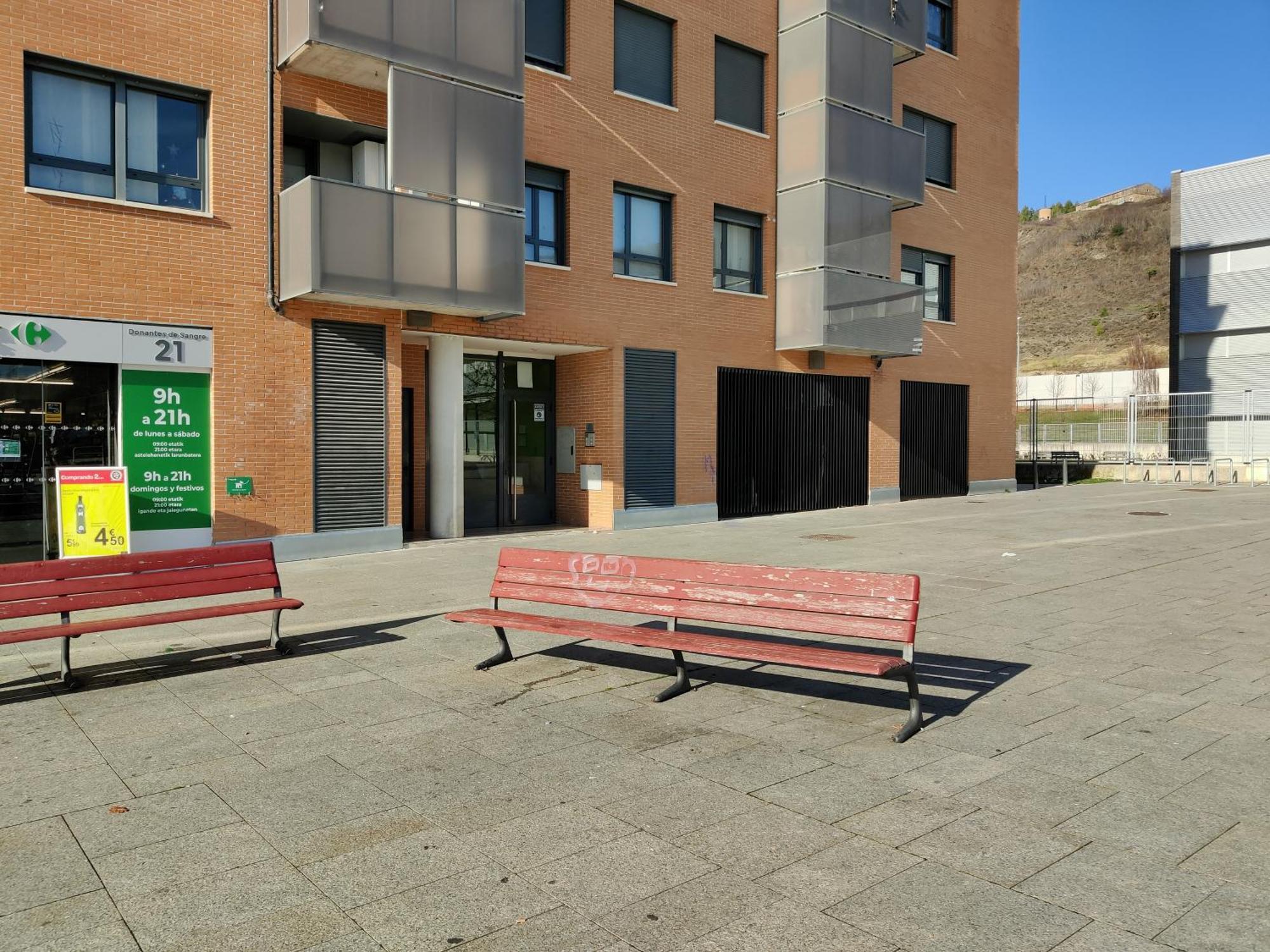 Apartamentos Ezkaba By Clabao Pamplona Luaran gambar